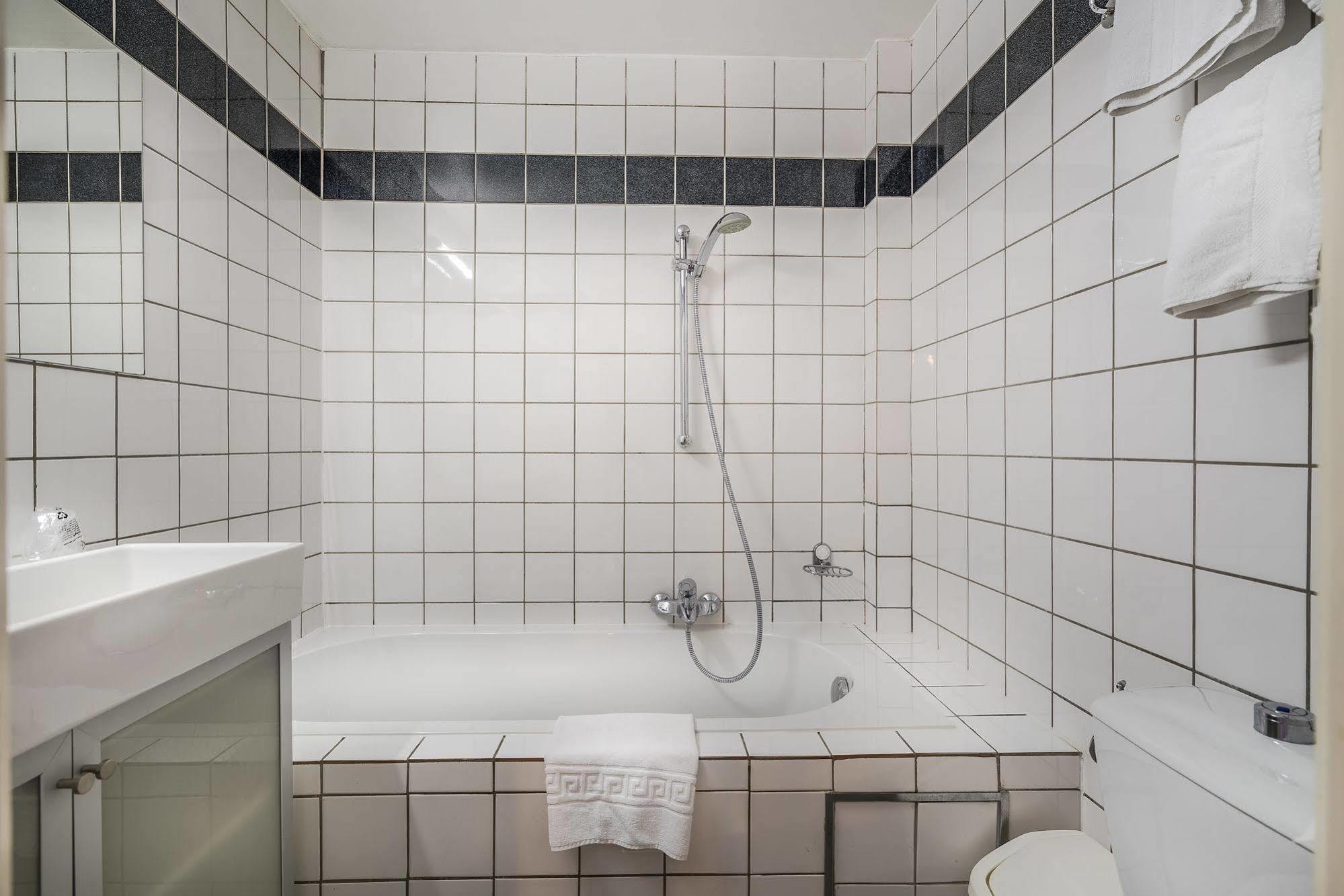 Hotel Lambeau Etterbeek Eksteriør bilde
