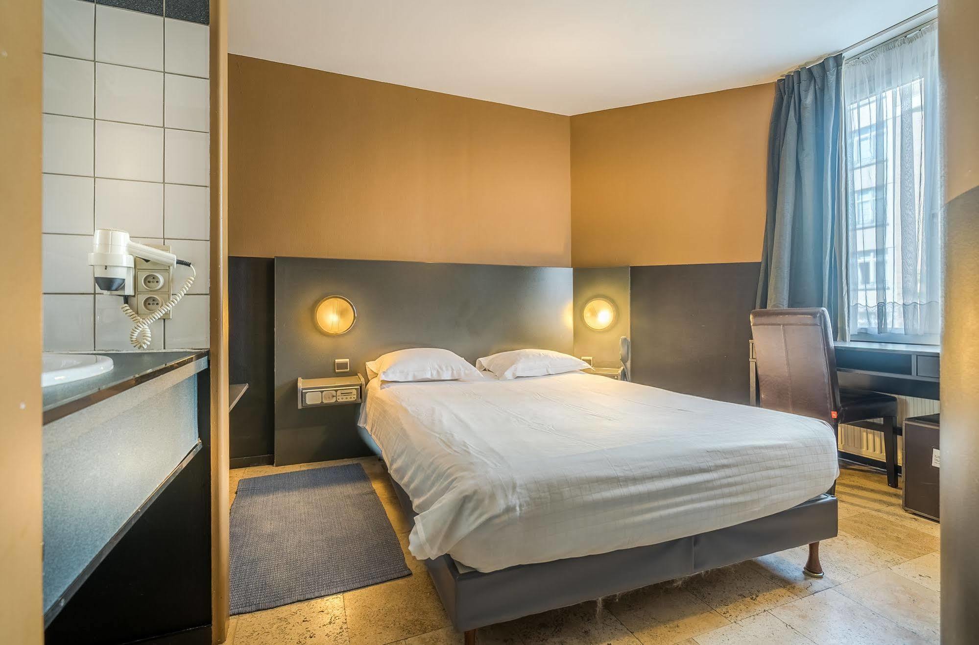Hotel Lambeau Etterbeek Eksteriør bilde
